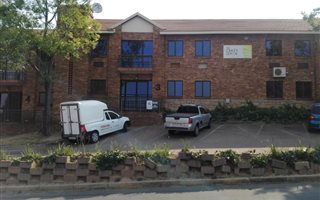 335 m² Industrial space in Olivedale