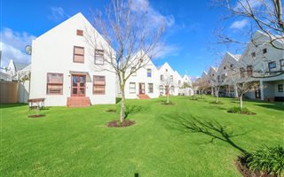 4 Bedroom Apartment in La Colline