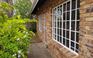 3 Bedroom House in Protea Park