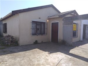 2 Bed House in Philippi