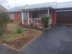 3 Bed Simplex in Lincoln Meade