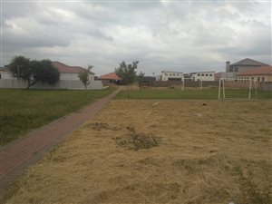 407 m² Land available in The Orchards