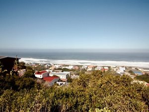 859 m² Land available in Outeniqua Strand