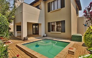 3 Bedroom Townhouse in Amorosa
