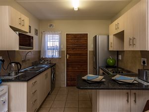 2 Bed Apartment in Halfway House