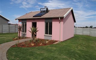 2 Bedroom House in Katlehong