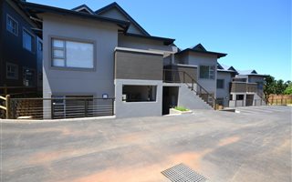 3 Bedroom Apartment in Simbithi Estate