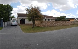 3 Bedroom House in Rowallan Park and surrounds
