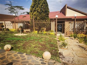 4 Bed House in Laudium