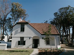 4 Bed House in Paardevlei