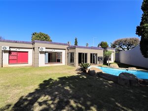 4 Bed House in Sunward Park
