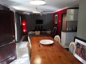 2 Bedroom Simplex in Orchards