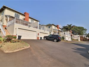 3 Bed Townhouse in Mt Edgecombe
