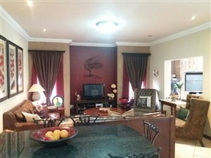 4 Bed House in Bronberg