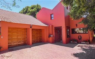 2 Bedroom House in Muckleneuk