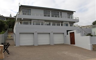5 Bedroom House in Kenton-on-Sea