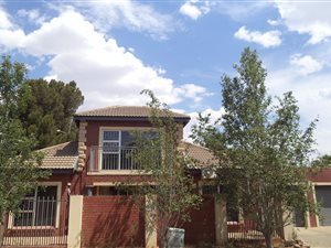 2 Bed Townhouse in Rhodesdene