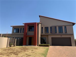 4 Bed House in Hazeldean (Silverlakes Surroundings)