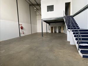 246 m² Industrial space in Meadowdale