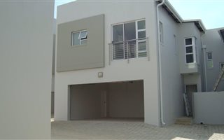 3 Bedroom Cluster in Sandown