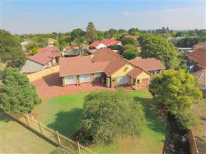 3 Bed House in Kanonkop