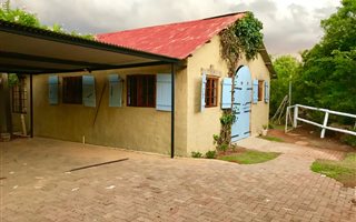 2 Bedroom Garden Cottage in Mooikloof Equestrian Estate