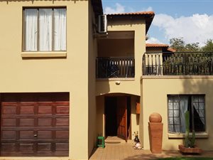 4 Bed House in Melodie