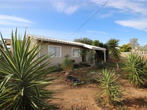 3 Bed House in De Rust