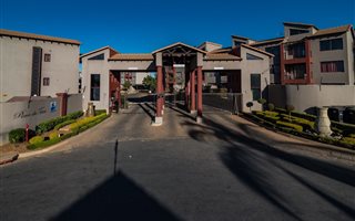 2 Bedroom Apartment in Honeydew