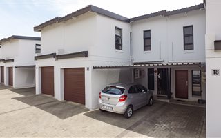 3 Bedroom Apartment in Rynfield