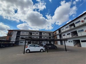 83 m² Commercial space in Hazeldean (Silverlakes Surroundings)