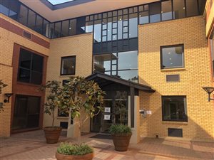 216 m² Commercial space in Weltevreden Park