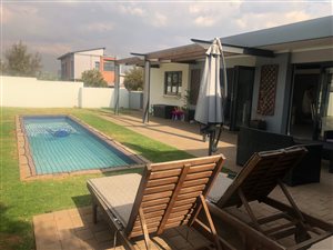 3 Bed House in Midstream Ridge Estate