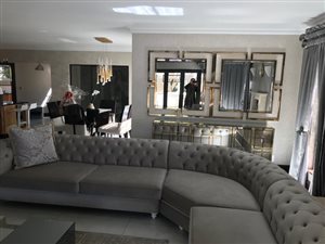 4 Bed Cluster in Bedfordview