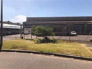 680 m² Industrial space in Wetton