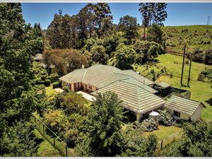 4.9 ha Smallholding in Lions River