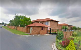 2 Bedroom Apartment in Wilgeheuwel