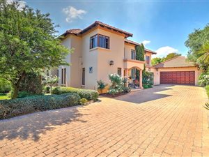 5 Bed House in Broadacres