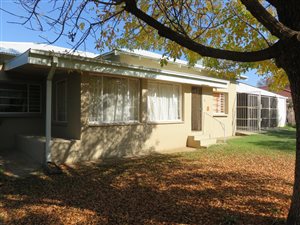 3 Bed House in Suidrand