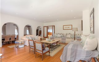 6 Bedroom House in Blackheath