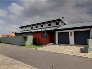 3 Bed Townhouse in Ben Fleur