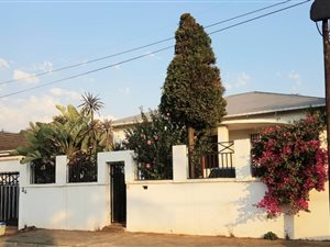 3 Bed House in Kensington