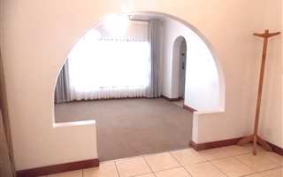 4 Bedroom House in Lansdowne