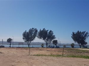 2 Bed Apartment in Swartkops