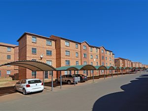 2 Bed Apartment in Kwaggasrand