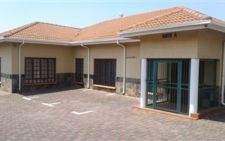 12 m² Office Space in Colbyn