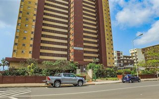2 Bedroom Apartment in Amanzimtoti