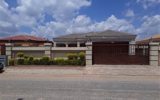 3 Bedroom House in Mafikeng