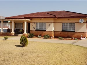 3 Bed House in Casseldale