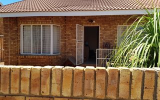 2 Bedroom Townhouse in Kestellhof